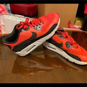 COPY - Boys Air Max 90’s in very good condition